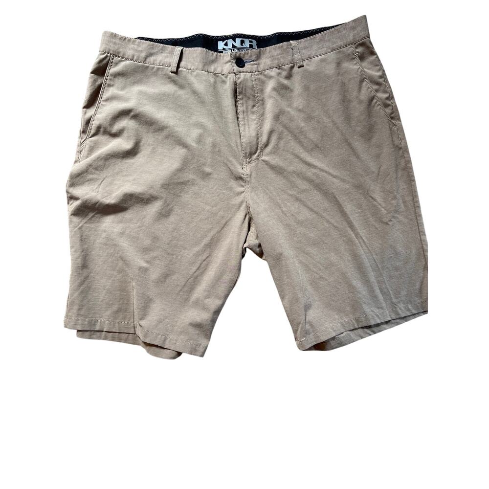KNQR Mens Performance Quick Dry 4way Stretch Performance Shorts. Tan Sz 40